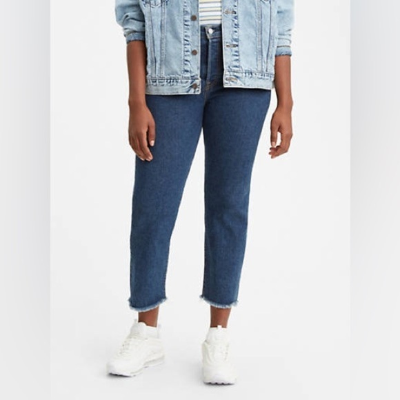 Levi’s Wedgie Straight Jean - Picture 2 of 10